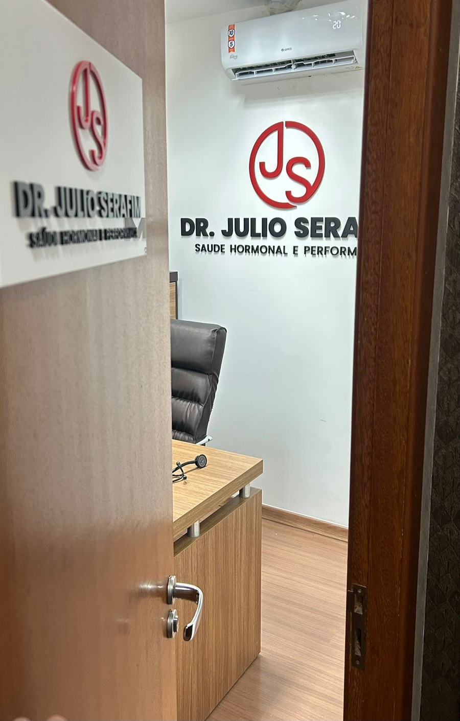 Letra Caixa em Acrílico